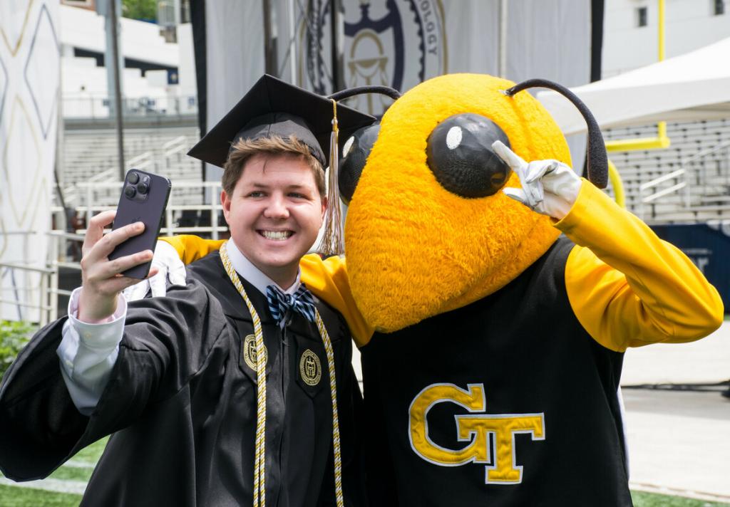 Bachelor's commencement ceremony