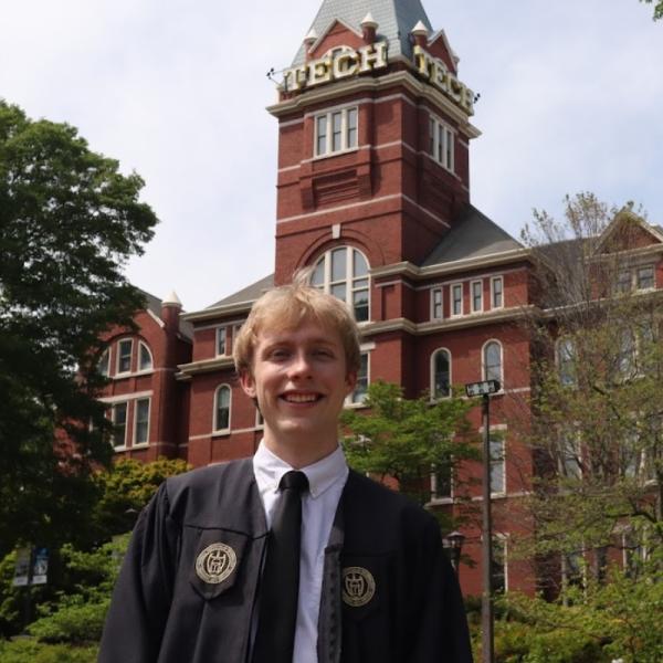 Collin Kelly grad photo