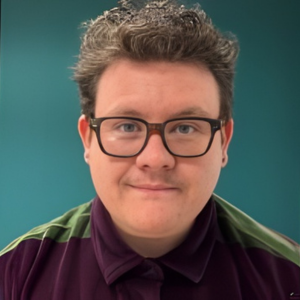 a headshot photo of Eliot Jobe