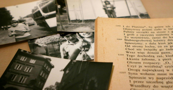 Old Genealogy Family History Photographs and Documents