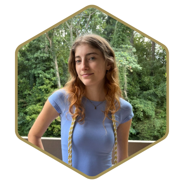 Clara Enescu headshot