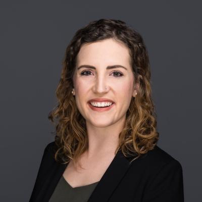 Olivia Edwards headshot